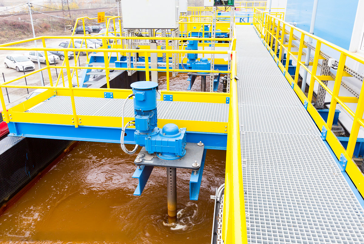 1594195696476189.jpg 10595223665_1200x800.jpg